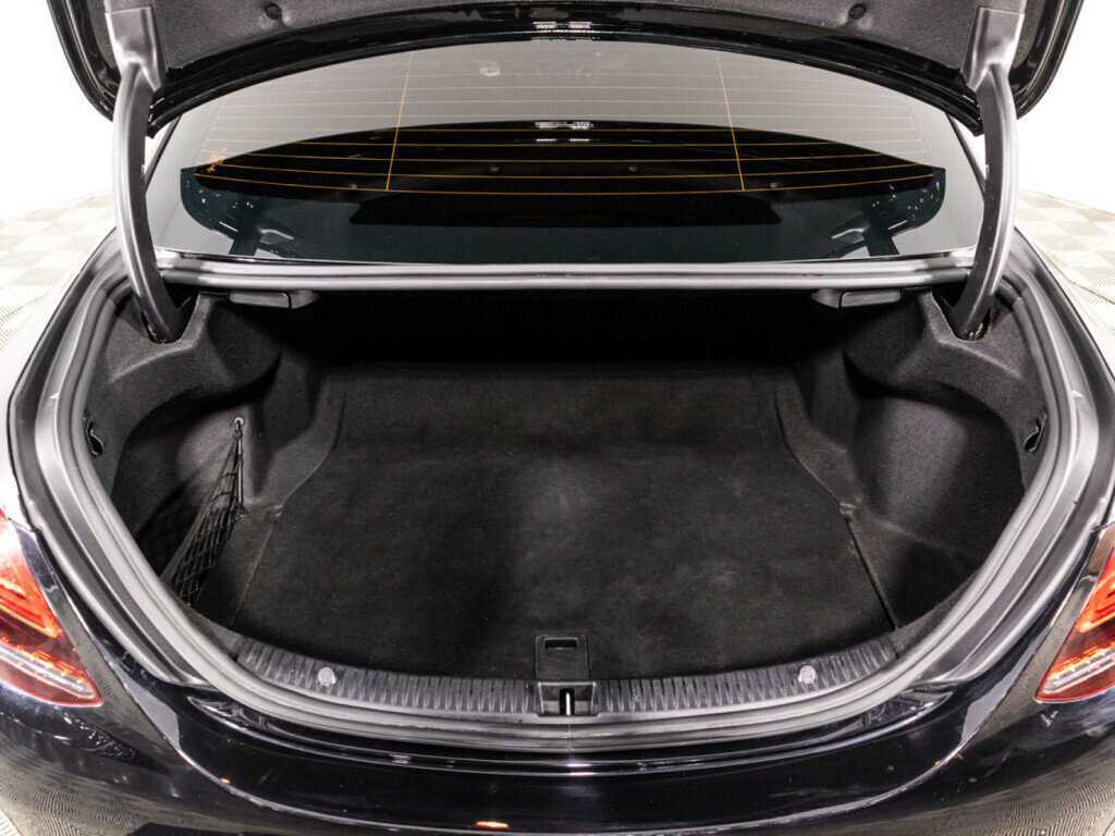 Б/У Мерседес-Бенц Ц-Класс 2019 года. Фото: #13