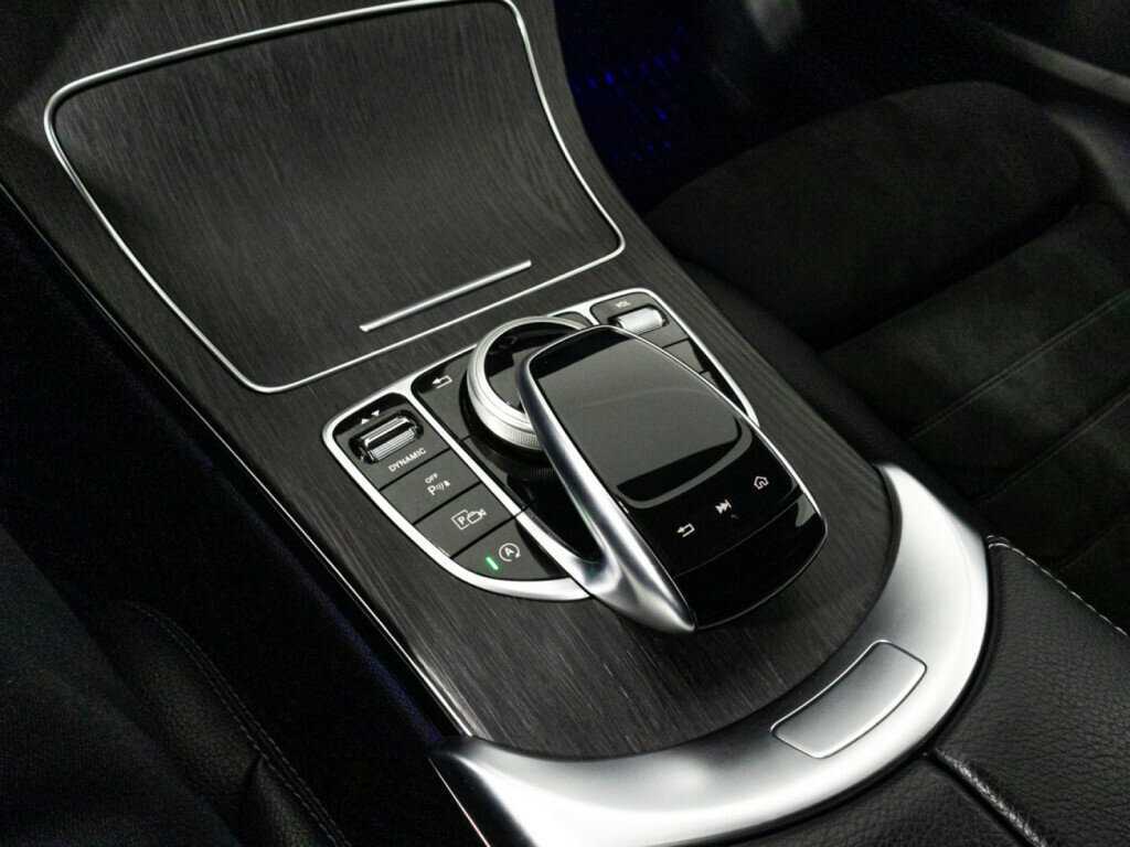 Б/У Мерседес-Бенц Ц-Класс 2019 года. Фото: #15