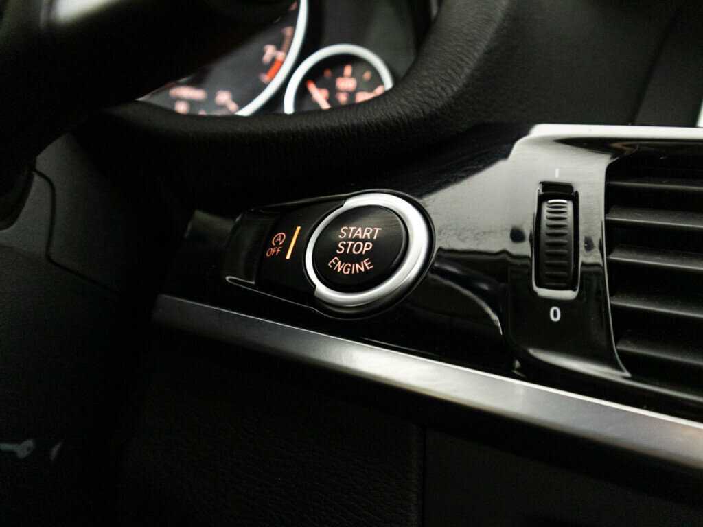 Б/У БМВ Икс3 2014 года. Фото: #17