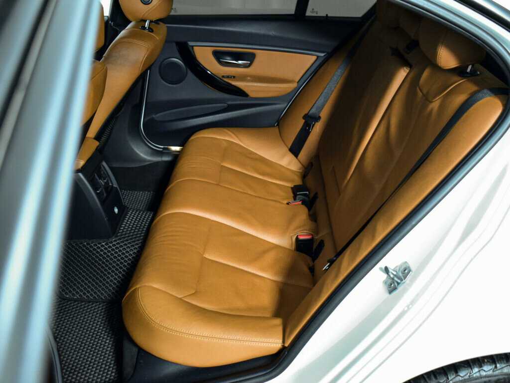 Б/У БМВ 3 серии 2017 года. Фото: #13