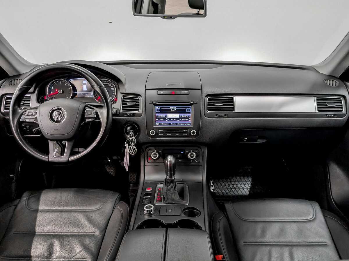 Б/У Фольксваген Туарег 2013 года. Фото: #13