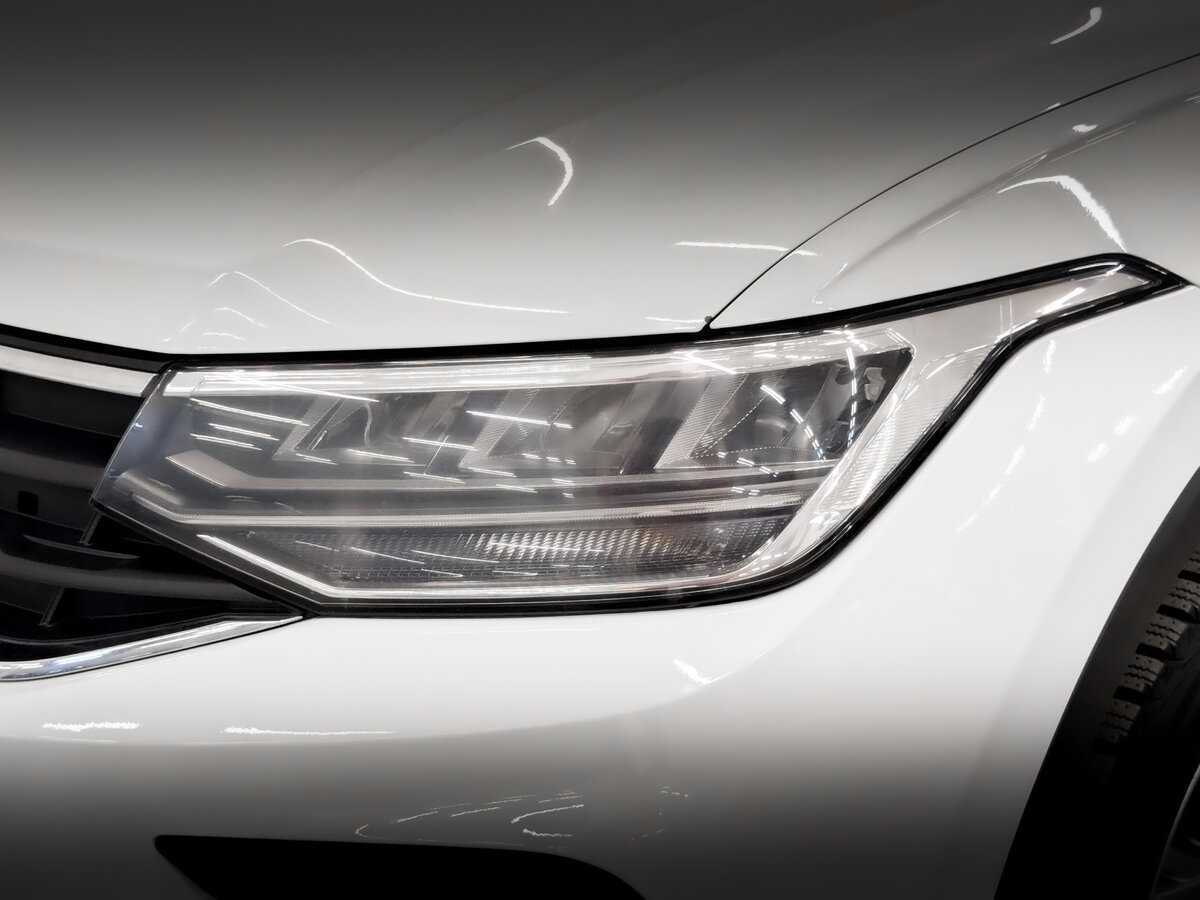 Б/У Фольксваген Тигуан 2021 года. Фото: #15