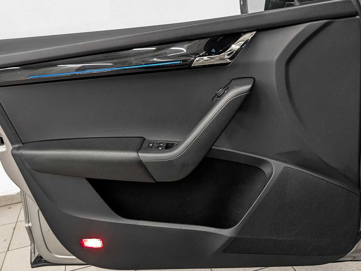 Б/У Шкода Октавия 2019 года. Фото: #18