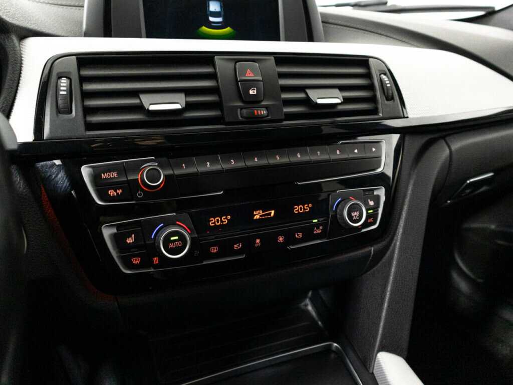 Б/У БМВ 3 серии 2018 года. Фото: #15