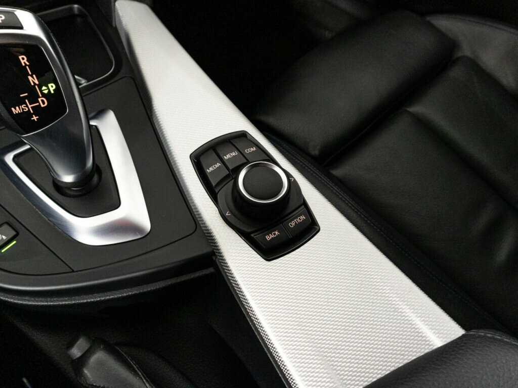 Б/У БМВ 3 серии 2018 года. Фото: #16