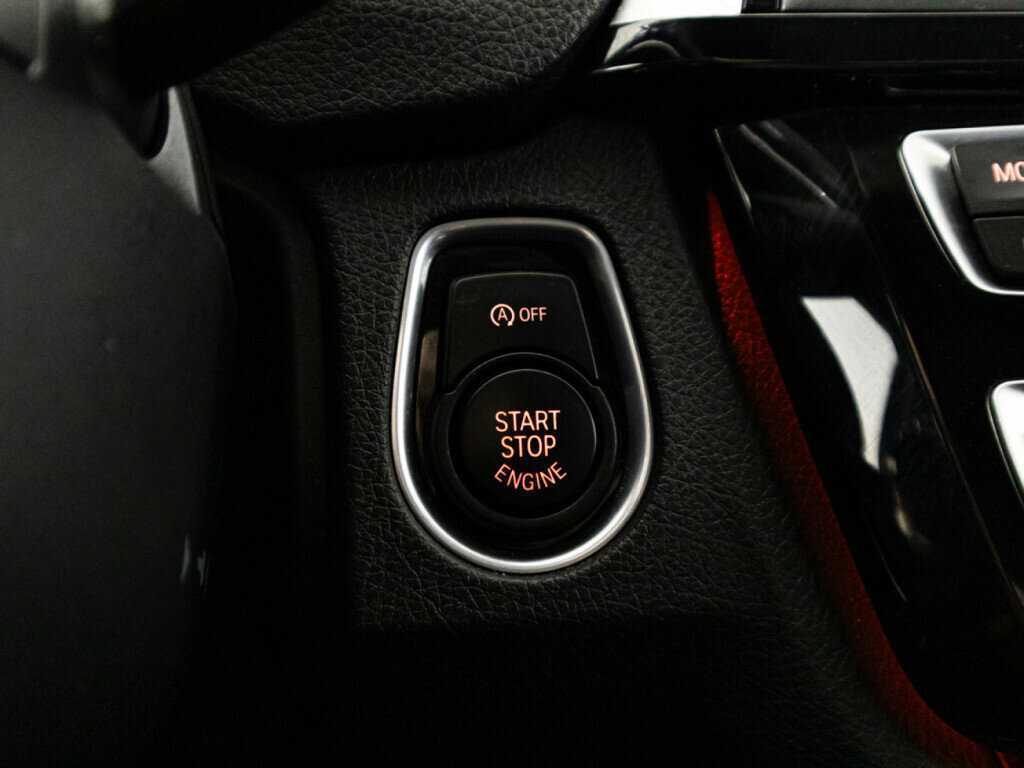 Б/У БМВ 3 серии 2018 года. Фото: #17