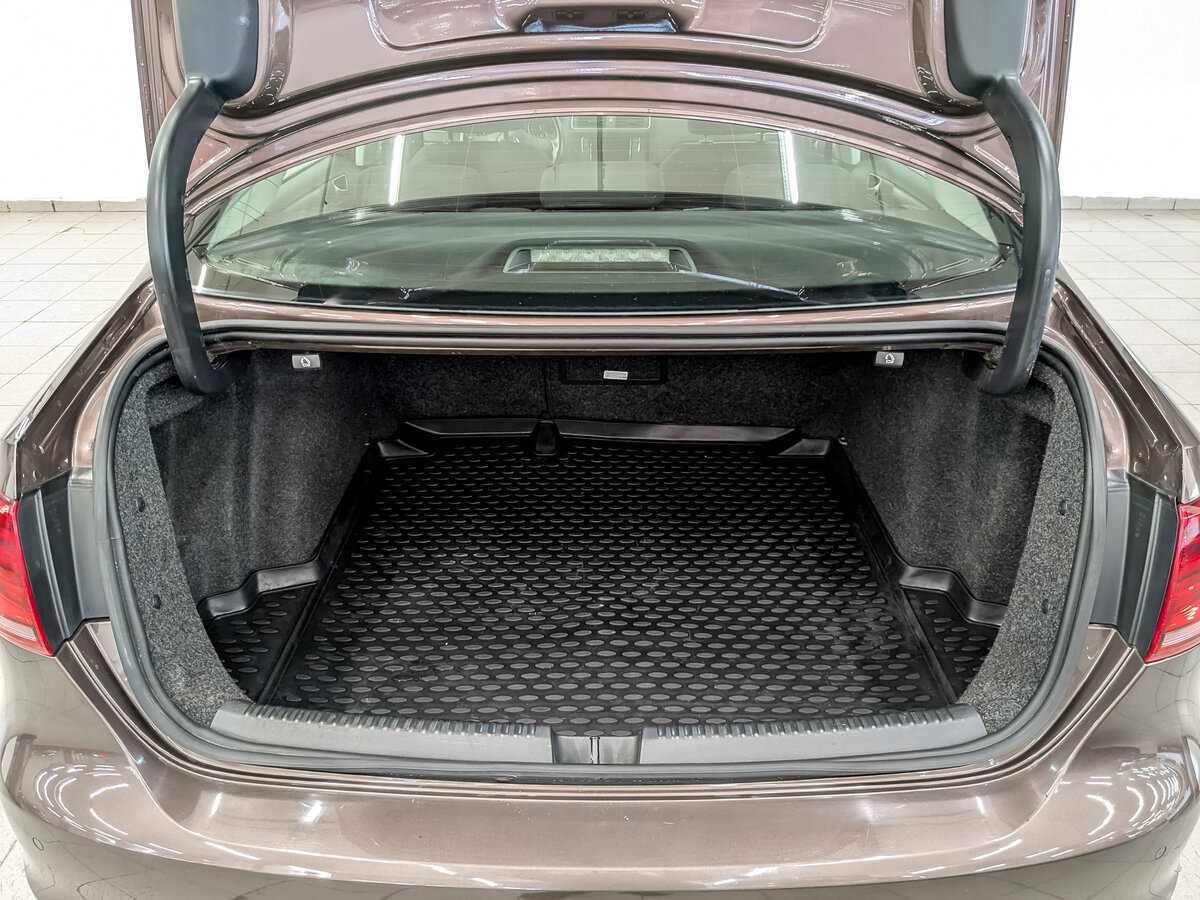 Б/У Фольксваген Джетта 2014 года. Фото: #9