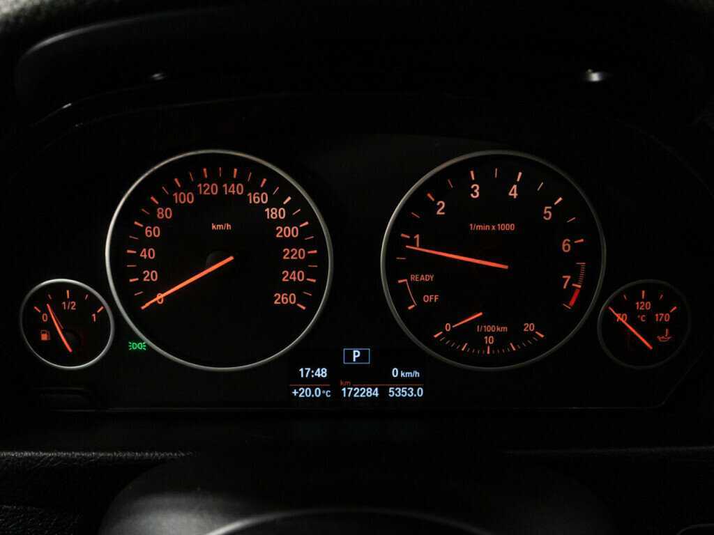 Б/У БМВ 3 серии 2016 года. Фото: #11