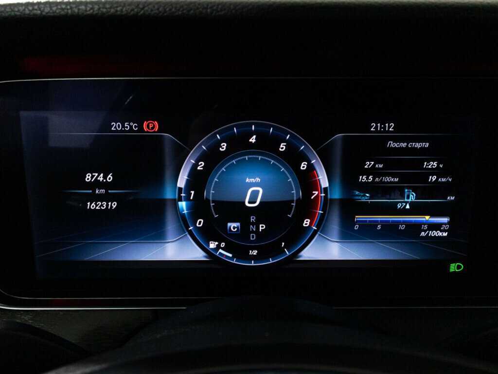 Б/У Мерседес-Бенц Е-Класс 2017 года. Фото: #11