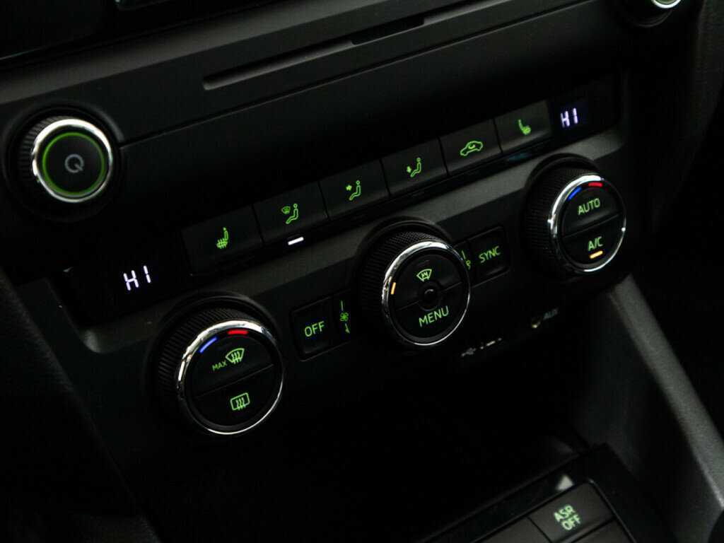 Б/У Шкода Октавия 2015 года. Фото: #14