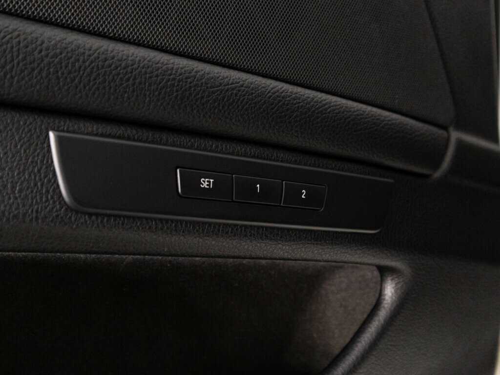 Б/У БМВ 5 серии 2016 года. Фото: #17