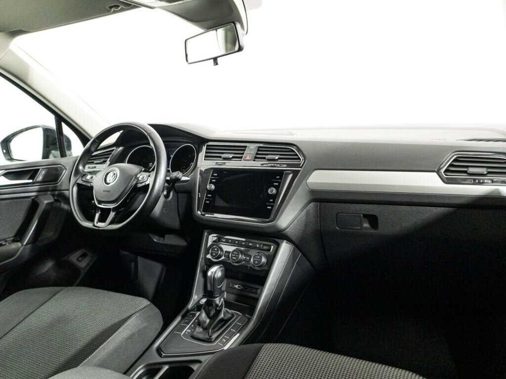 Б/У Фольксваген Тигуан 2020 года. Фото: #8