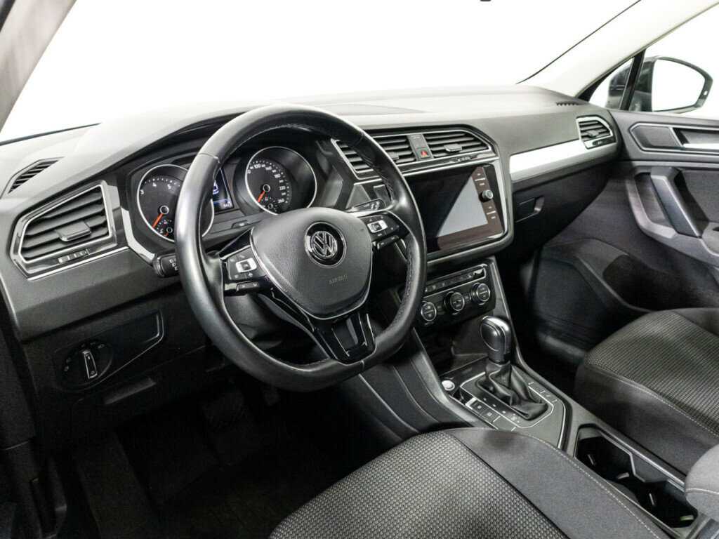 Б/У Фольксваген Тигуан 2020 года. Фото: #10