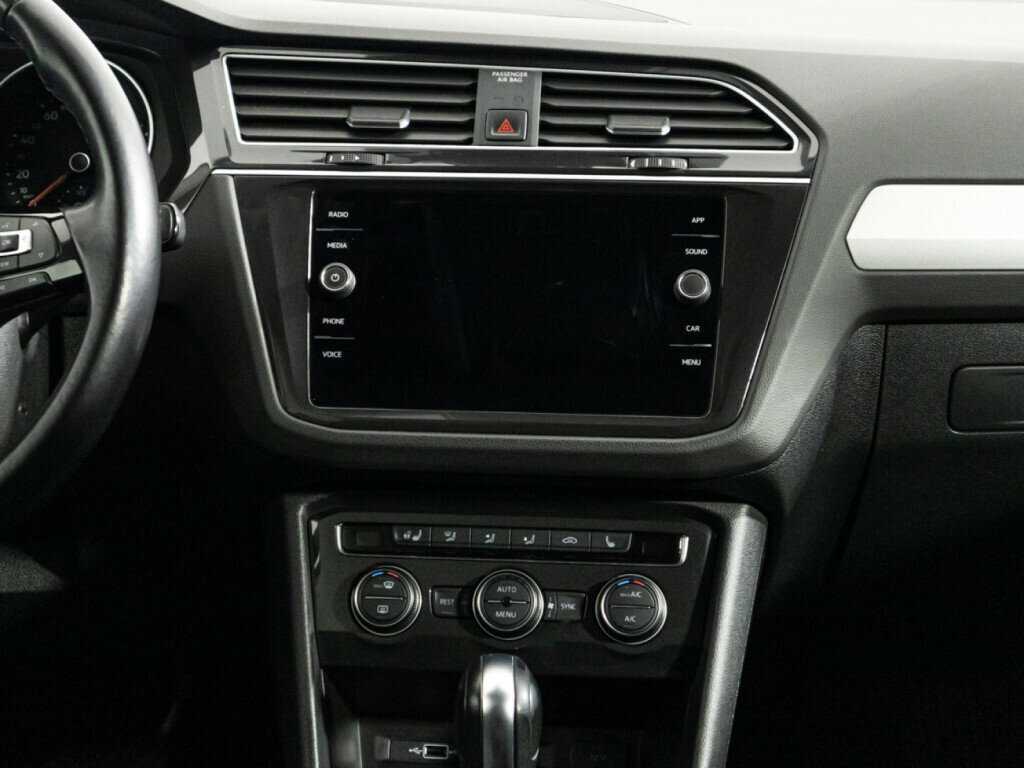 Б/У Фольксваген Тигуан 2020 года. Фото: #13