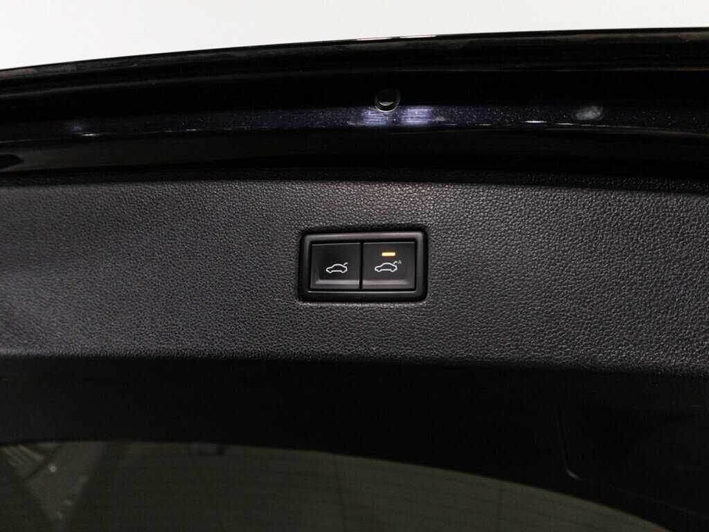 Б/У Фольксваген Тигуан 2020 года. Фото: #15