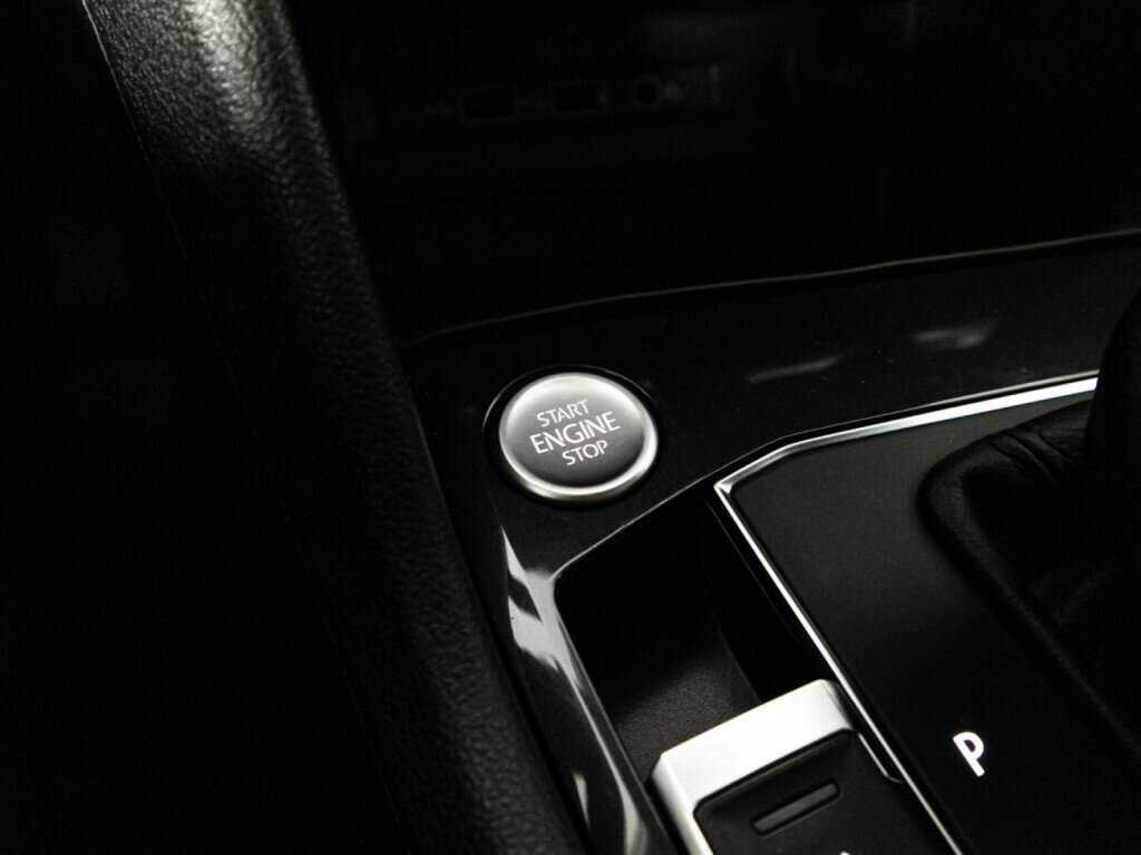 Б/У Фольксваген Тигуан 2020 года. Фото: #18