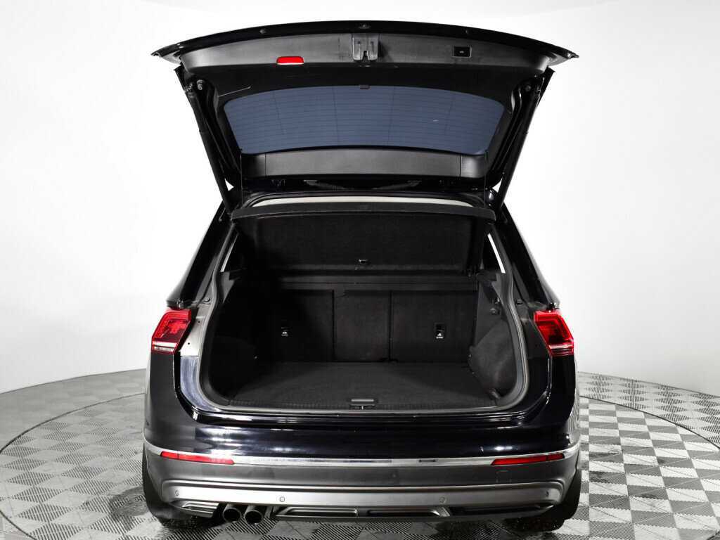 Б/У Фольксваген Тигуан 2018 года. Фото: #14