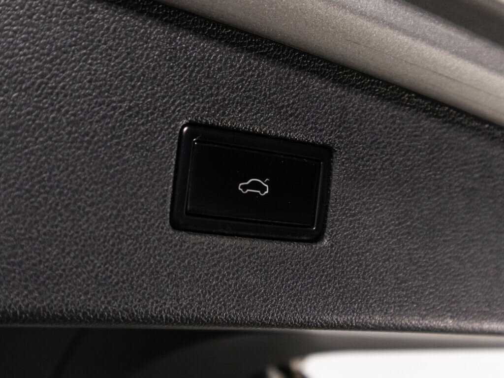 Б/У Фольксваген Тигуан 2019 года. Фото: #14