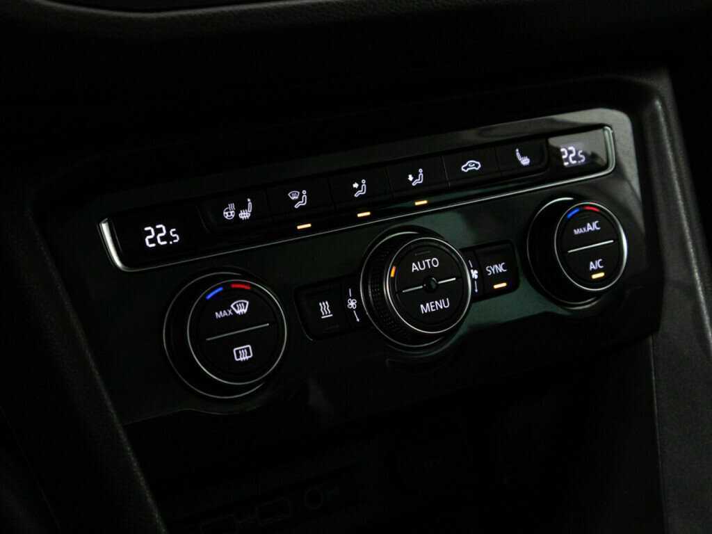 Б/У Фольксваген Тигуан 2019 года. Фото: #16