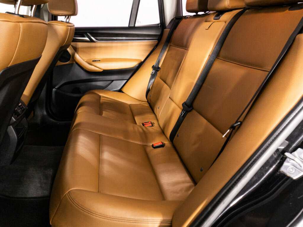 Б/У БМВ Икс3 2015 года. Фото: #9