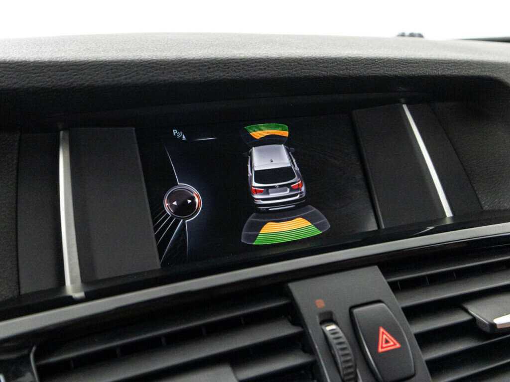 Б/У БМВ Икс3 2015 года. Фото: #16