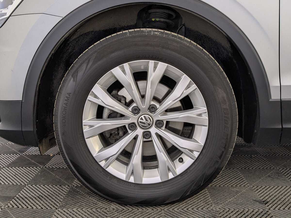 Б/У Фольксваген Тигуан 2020 года. Фото: #11