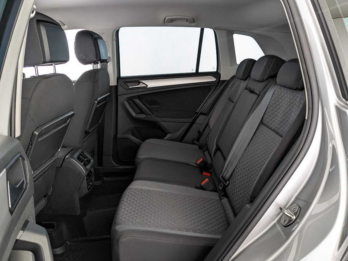 Б/У Фольксваген Тигуан 2020 года. Фото: #17