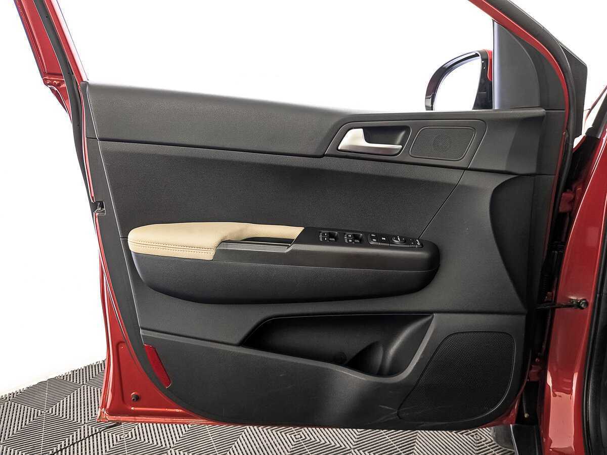 Б/У Киа Спортейдж 2018 года. Фото: #18