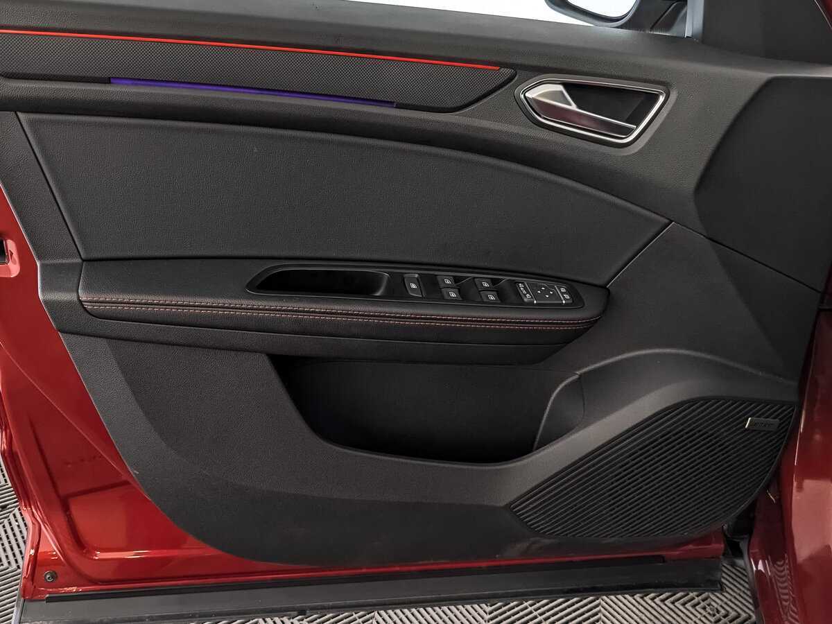 Б/У Рено Аркана 2021 года. Фото: #20