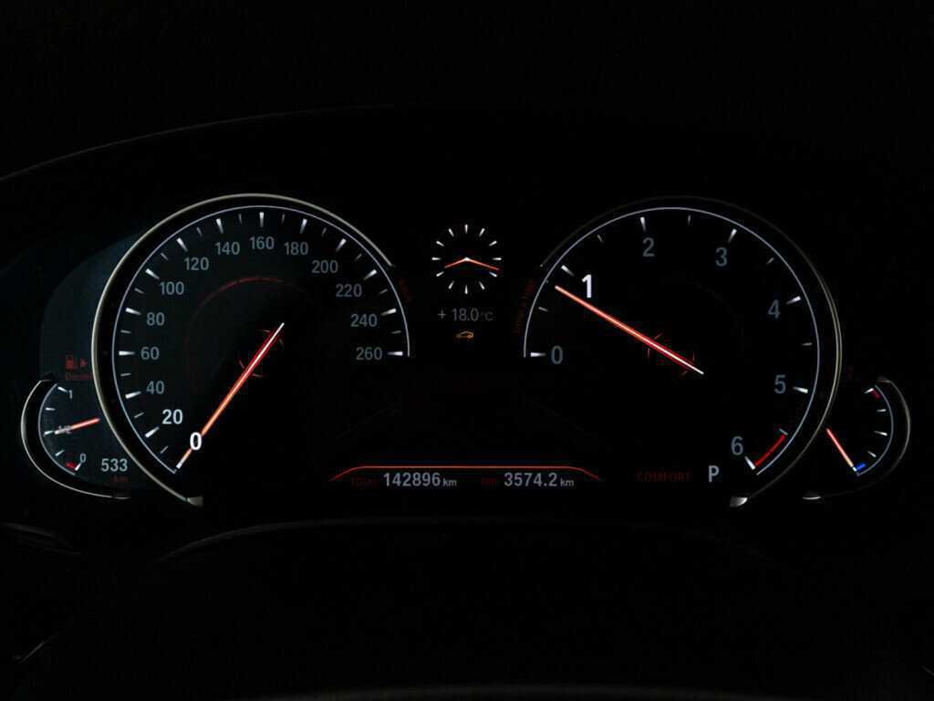 Б/У БМВ 5 серии 2017 года. Фото: #11