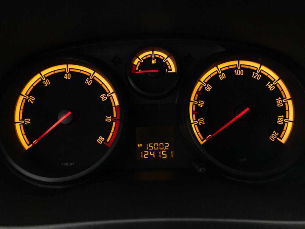 Б/У Опель Корса 2012 года. Фото: #11