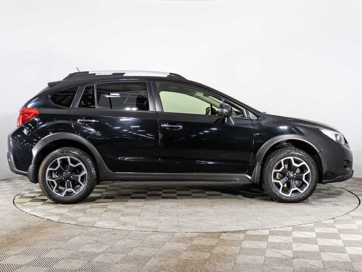 Б/У Субару ИксВи 2014 года. Фото: #3