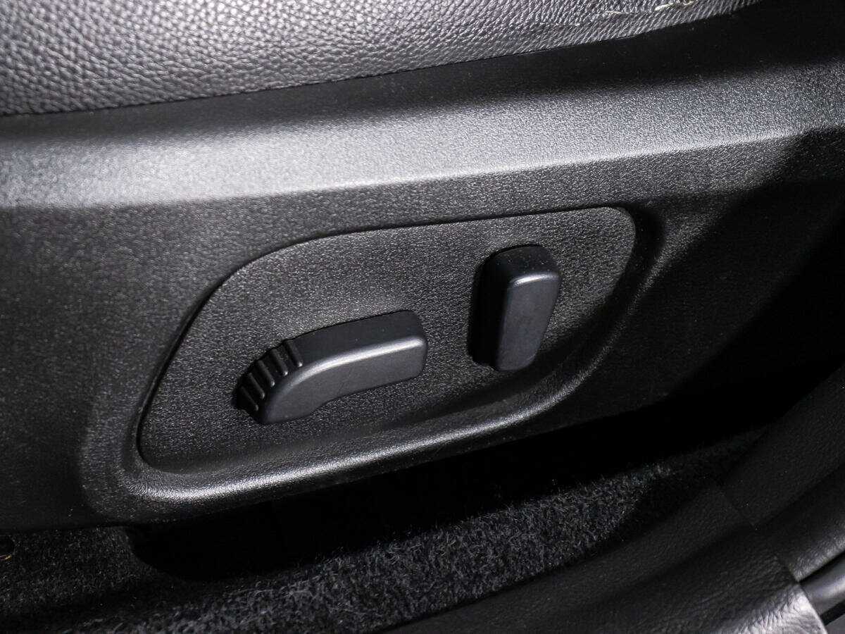 Б/У Субару ИксВи 2014 года. Фото: #19