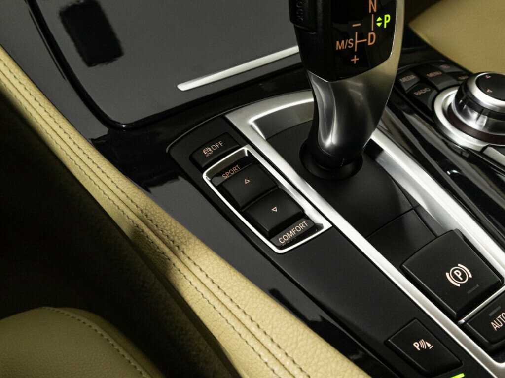 Б/У БМВ 5 серии 2014 года. Фото: #19