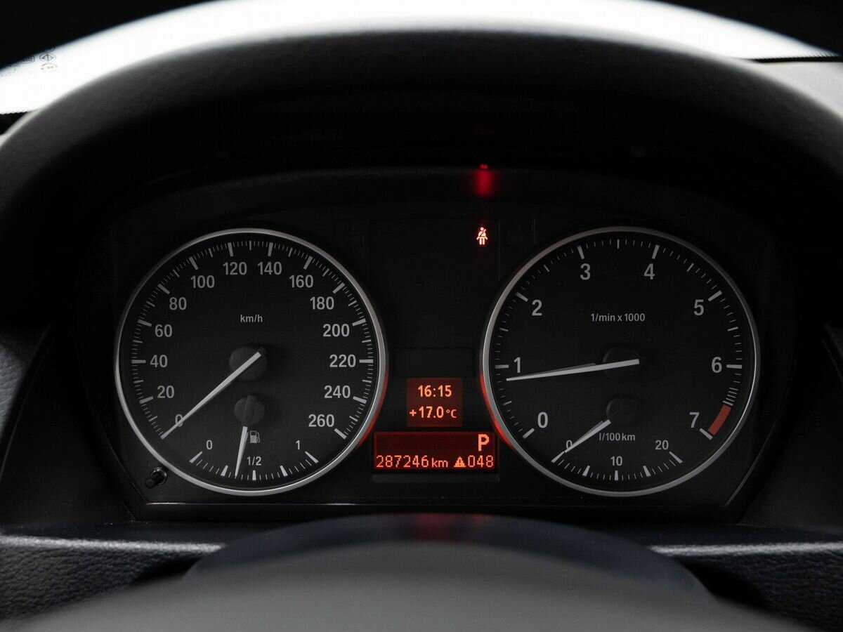 Б/У БМВ Икс1 2013 года. Фото: #16