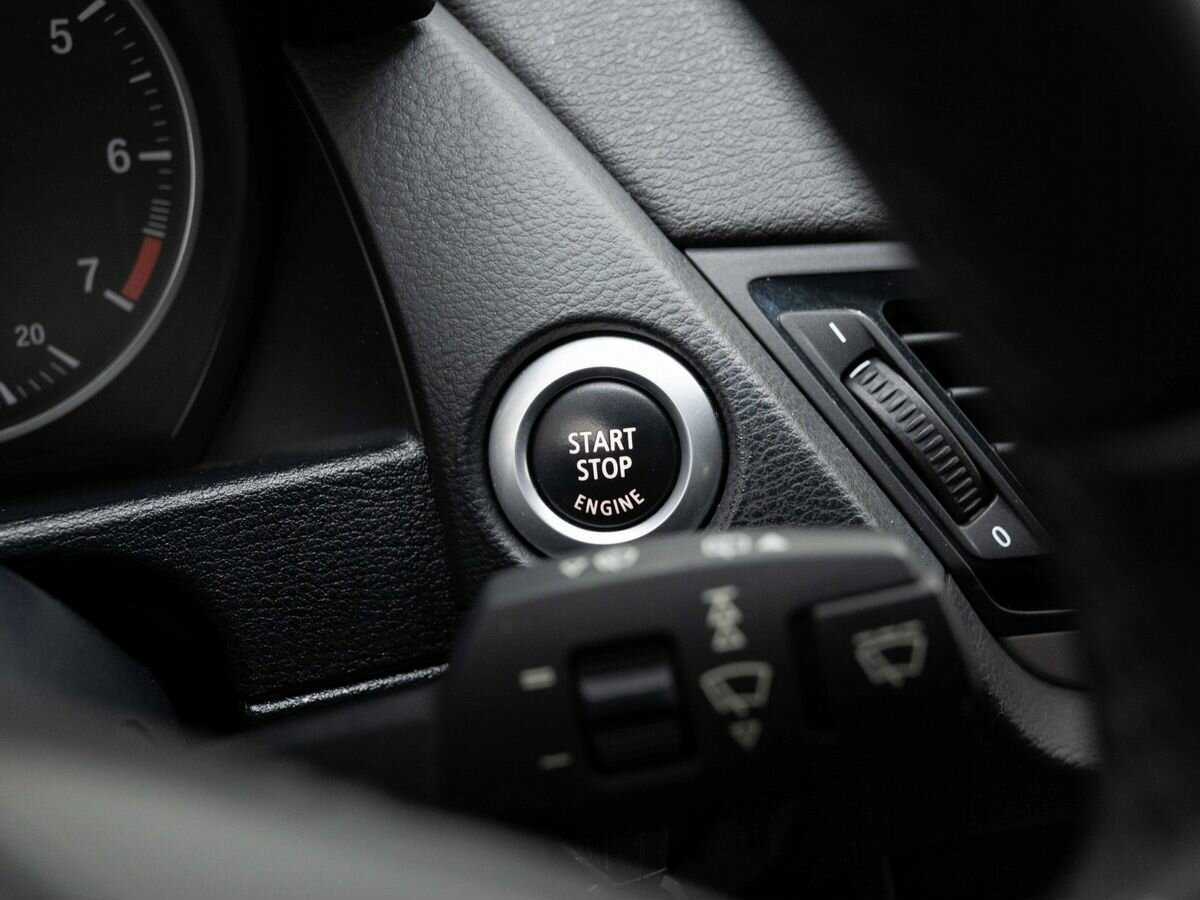 Б/У БМВ Икс1 2013 года. Фото: #21