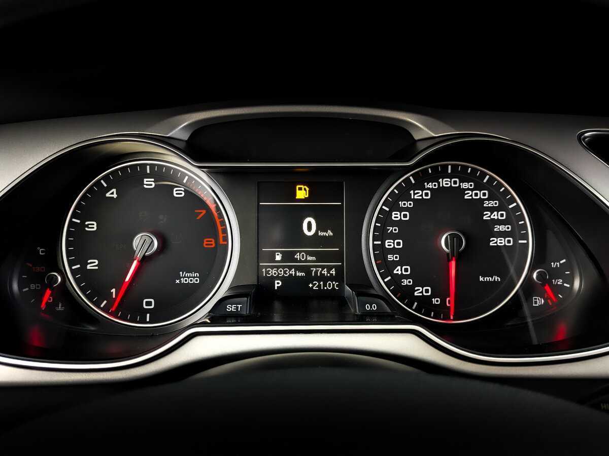 Б/У Ауди А4 2015 года. Фото: #12