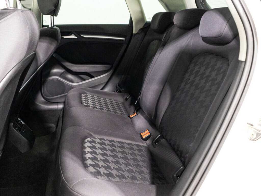 Б/У Ауди А3 2013 года. Фото: #9