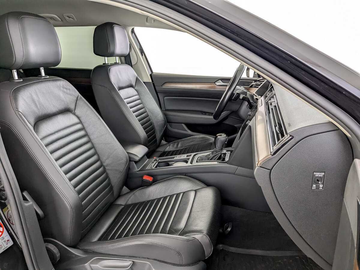 Б/У Фольксваген Пассат 2018 года. Фото: #23