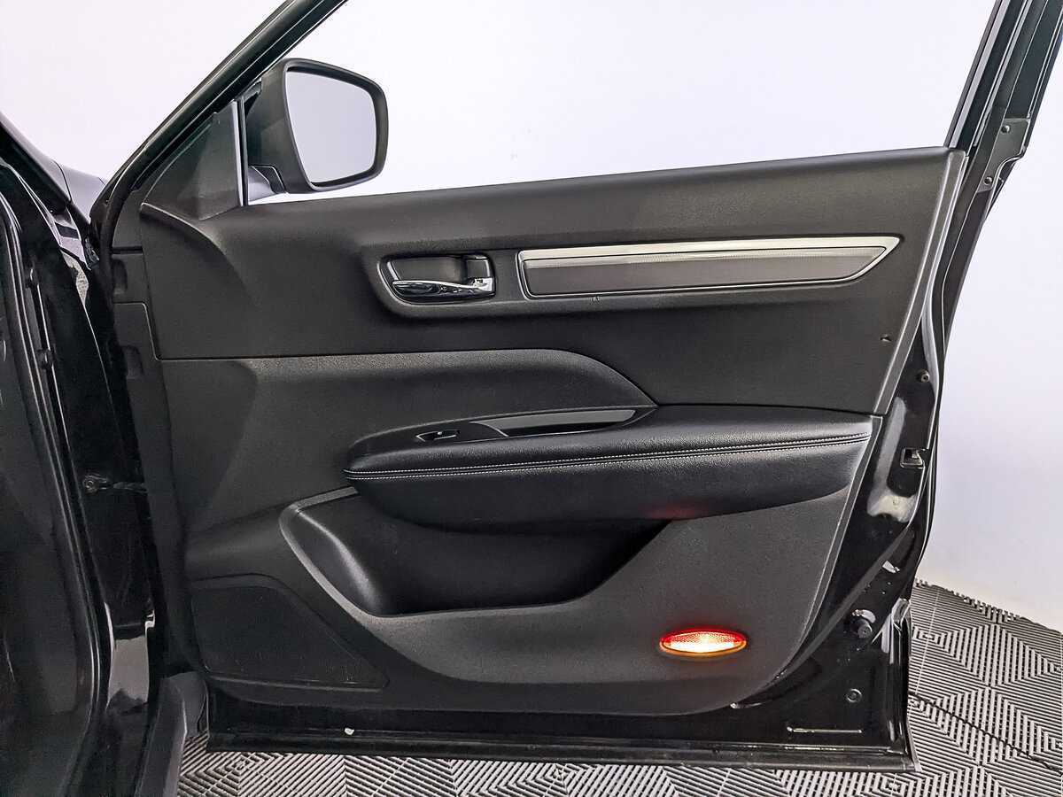 Б/У Рено Колеос 2018 года. Фото: #21