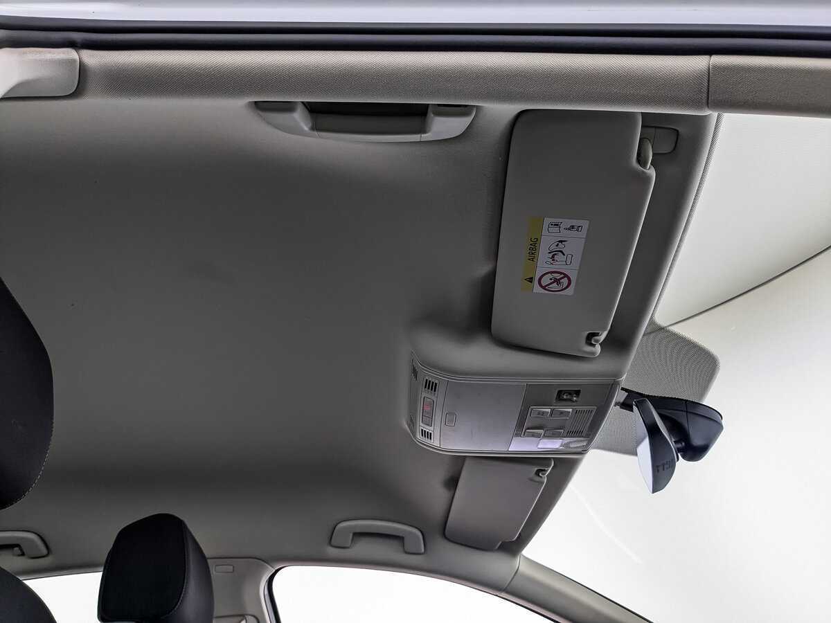 Б/У Фольксваген Пассат 2019 года. Фото: #19