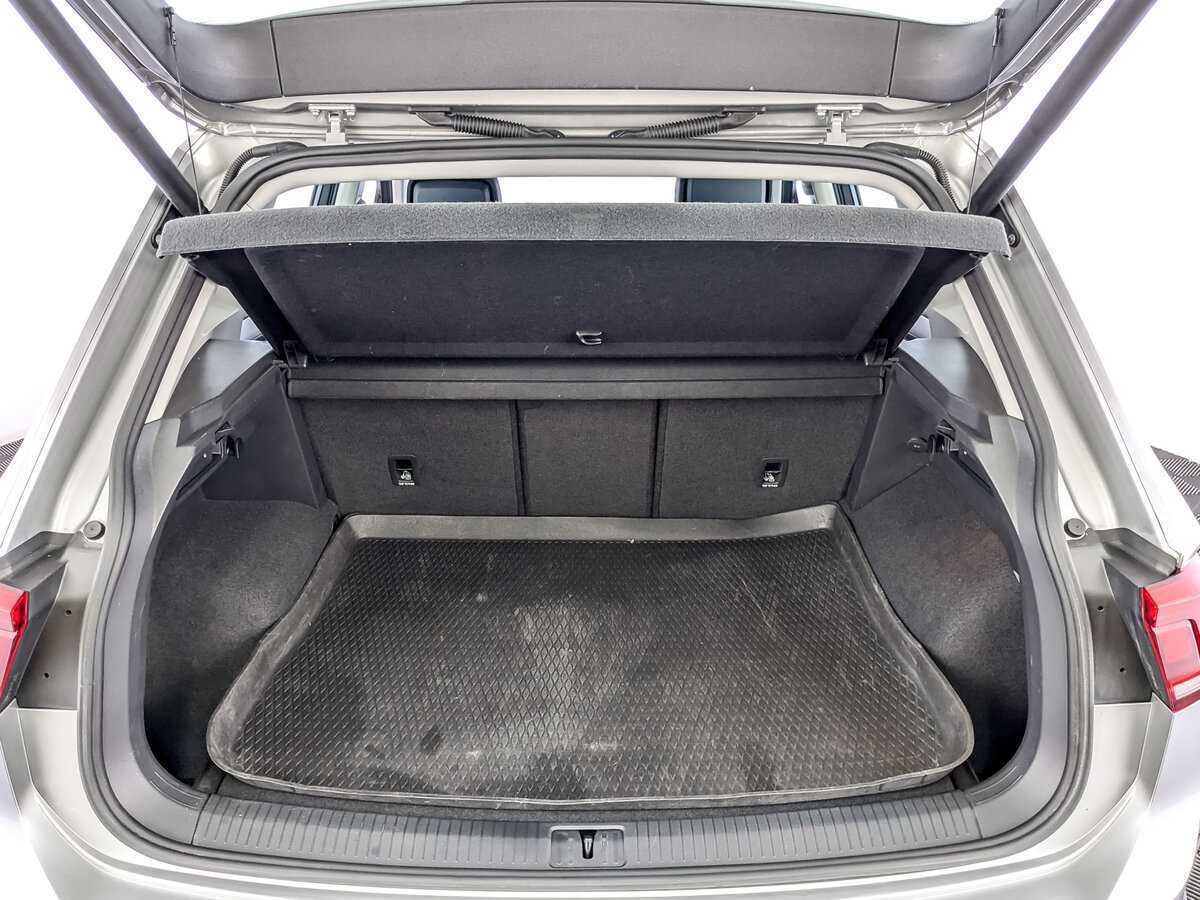 Б/У Фольксваген Тигуан 2019 года. Фото: #9