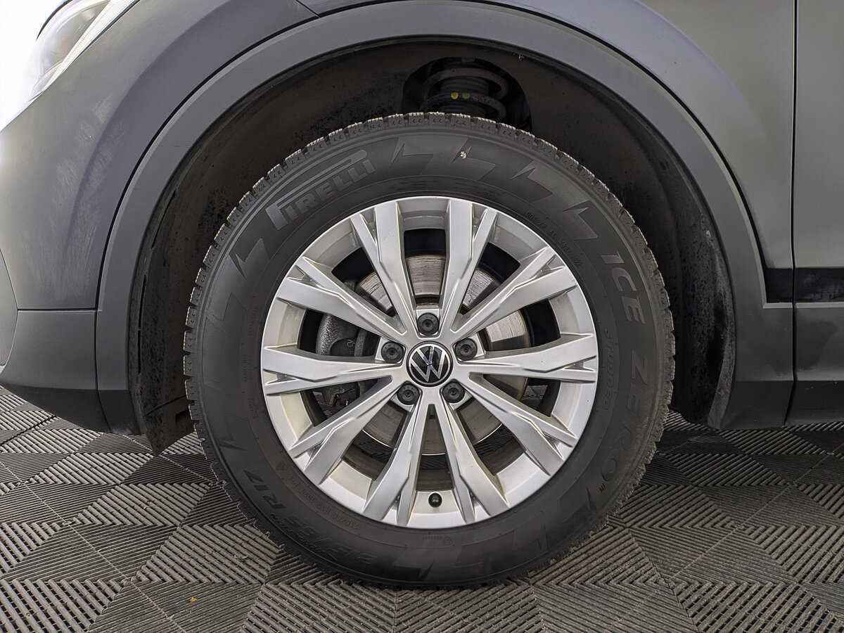 Б/У Фольксваген Тигуан 2021 года. Фото: #11