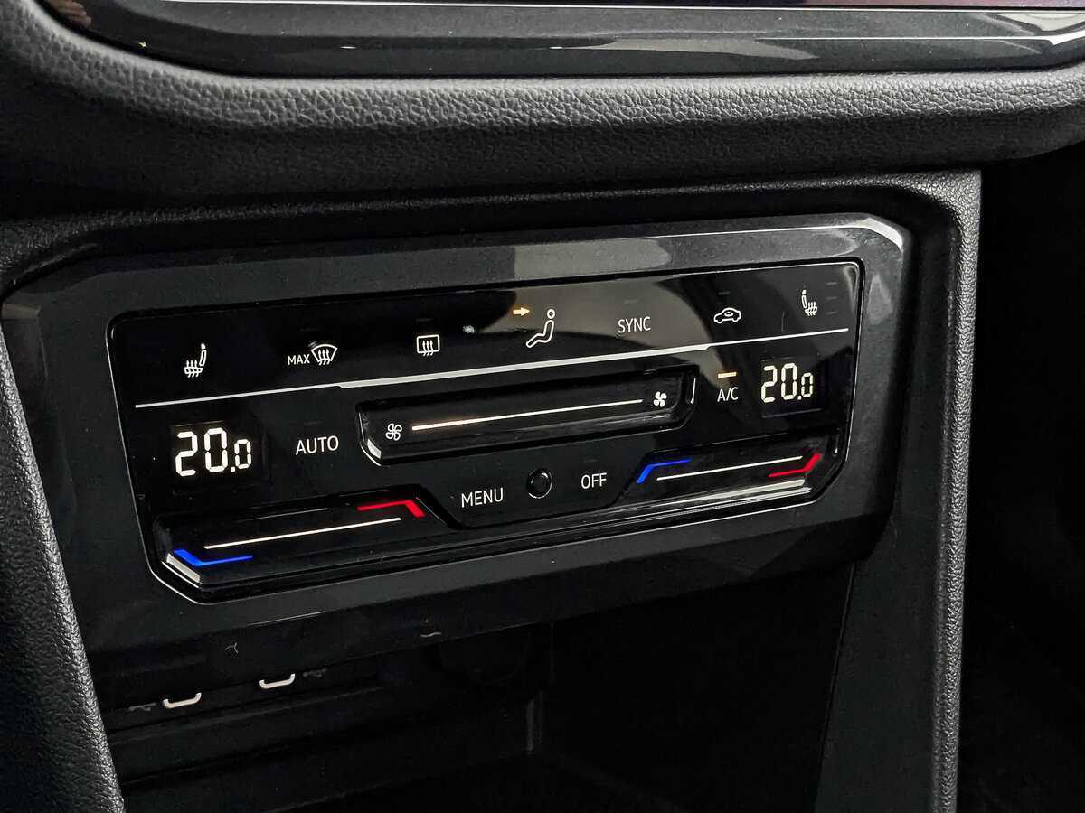 Б/У Фольксваген Тигуан 2021 года. Фото: #20