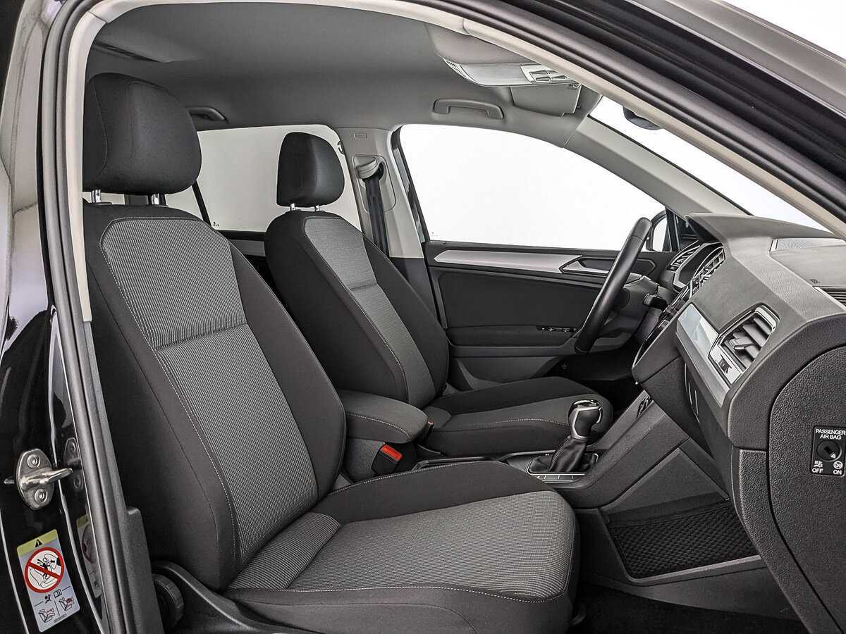 Б/У Фольксваген Тигуан 2021 года. Фото: #23