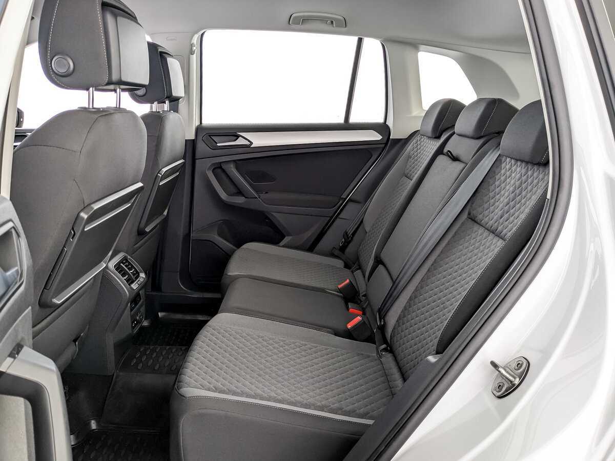 Б/У Фольксваген Тигуан 2020 года. Фото: #11