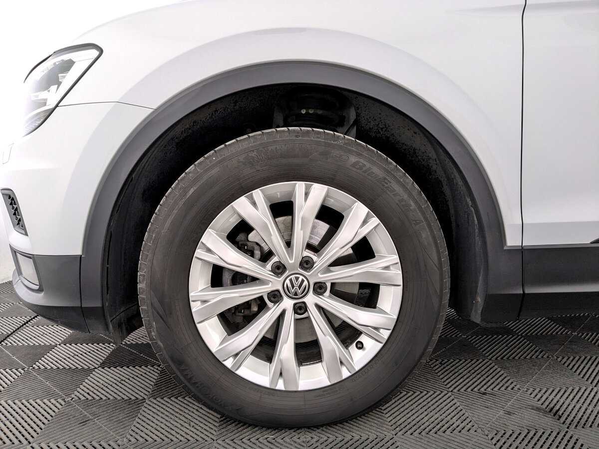 Б/У Фольксваген Тигуан 2020 года. Фото: #17