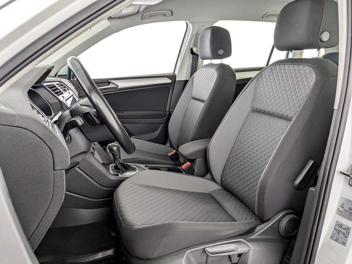 Б/У Фольксваген Тигуан 2020 года. Фото: #19