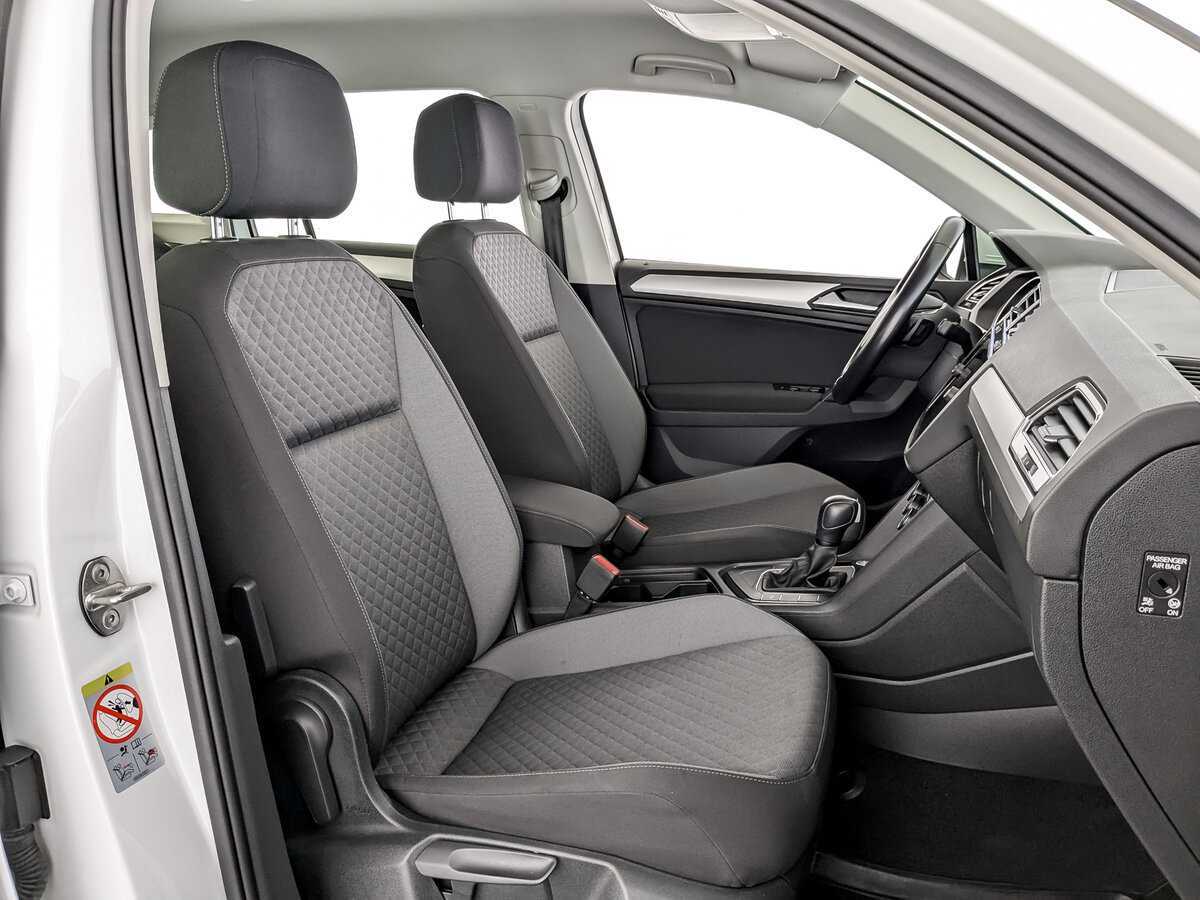 Б/У Фольксваген Тигуан 2020 года. Фото: #22