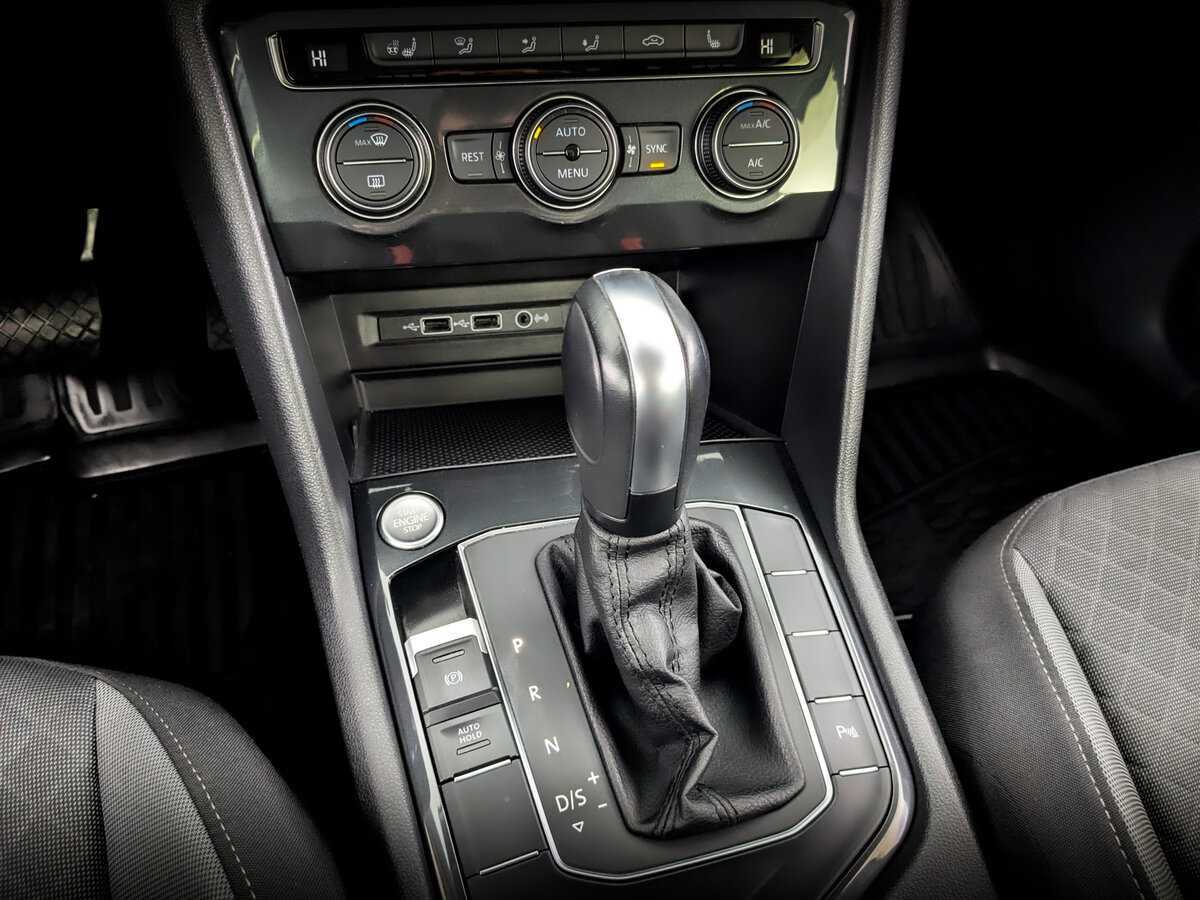 Б/У Фольксваген Тигуан 2020 года. Фото: #24